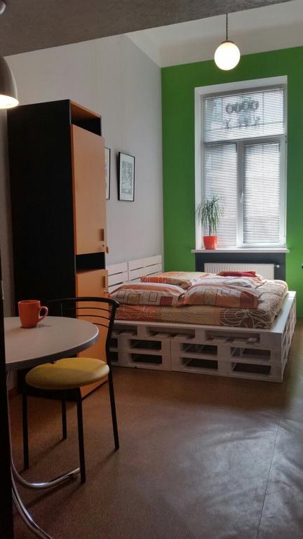 The Georgehouse Hostel Lviv Ngoại thất bức ảnh